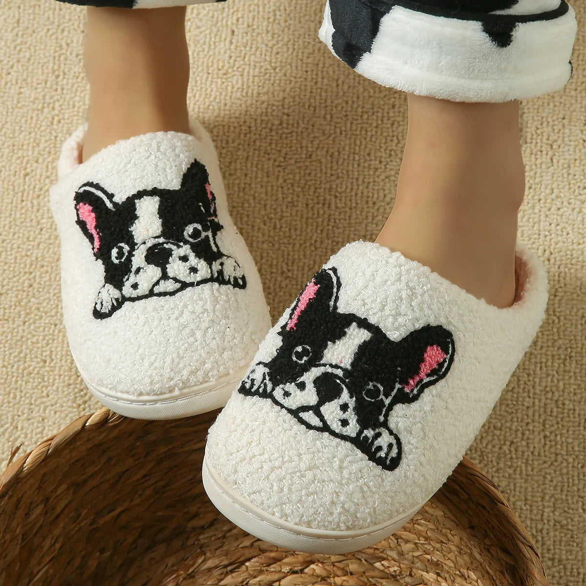 Cosy dachshund plush house slippers – Keptly